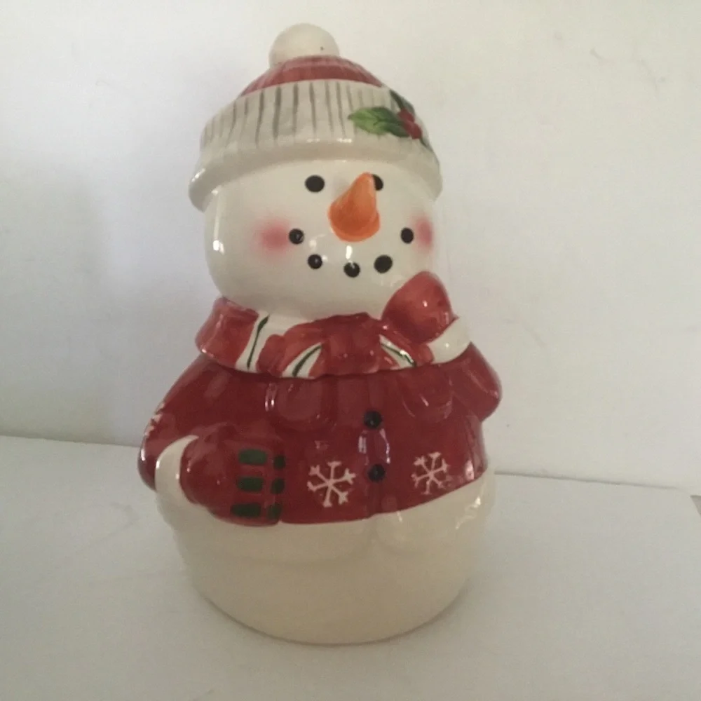 Cookie Jar Snowman - Red and White.
